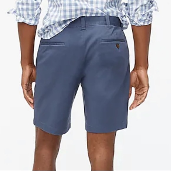 9" Gramercy flex khaki short NWT 33” - Picture 3 of 5